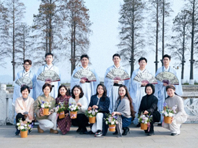 东湖畔花事：以指尖美学，赴一场春日心灵SPA——武汉企业家国学人文班&工商管理班插花雅集活动纪实