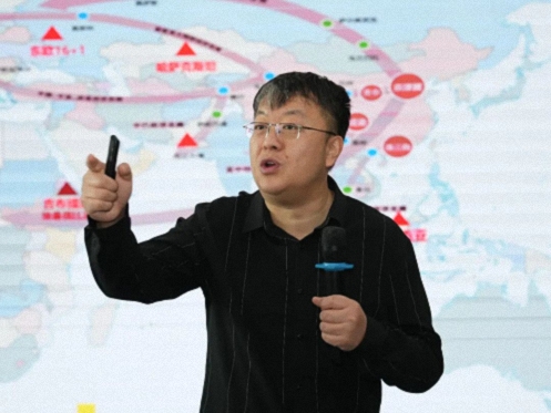 破局全球化・掘金新赛道 武汉《企业国际化战略与产业机遇》企业家论坛纪实1189.jpg